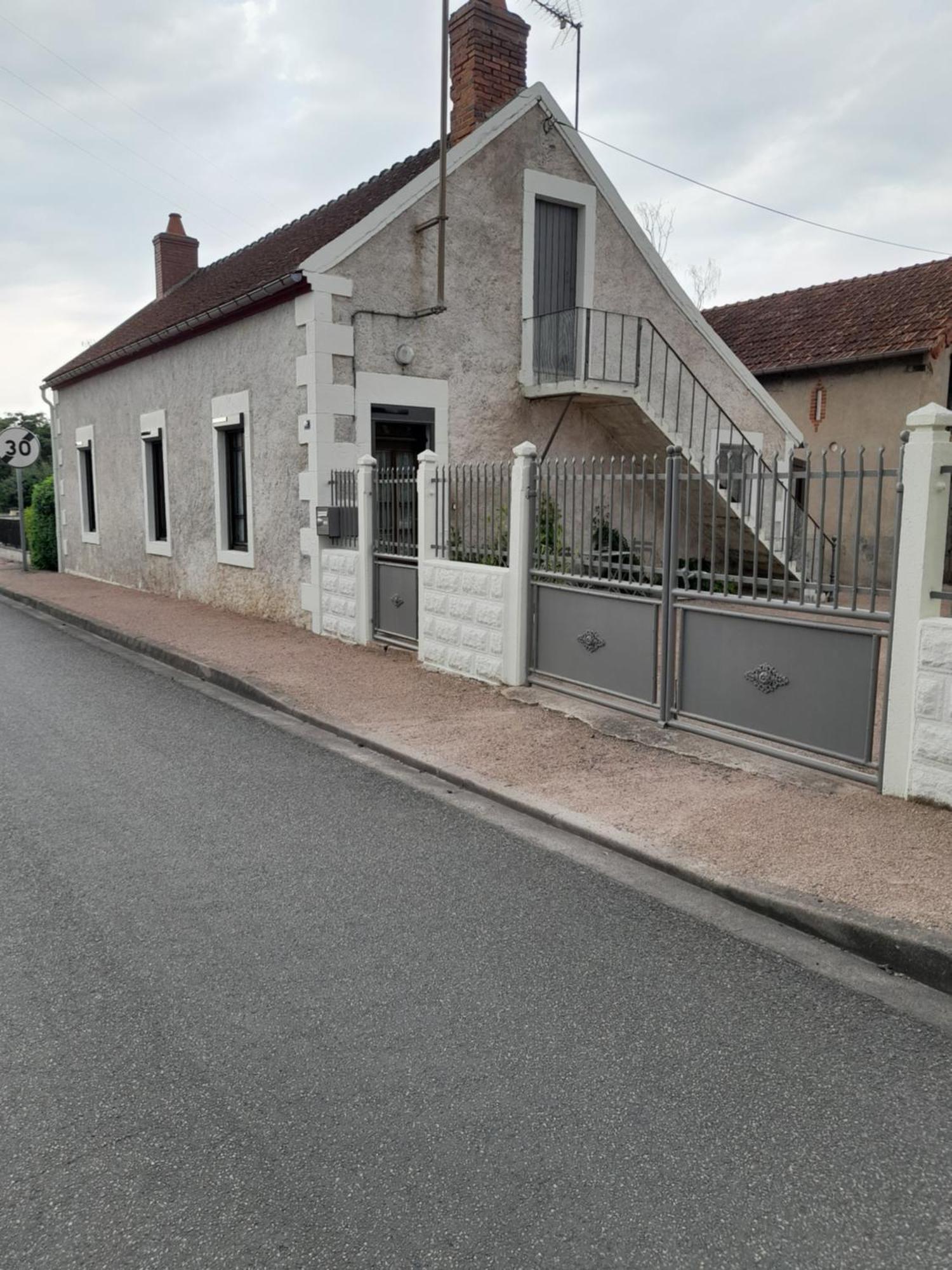 Maison Proche Le Pal 4Kms Thiel-sur-Acolin Екстер'єр фото